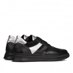 Sorte sneakers 928 kombinere