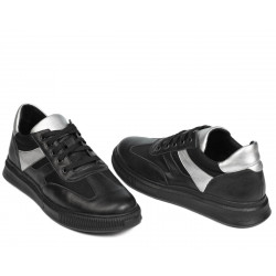 Sorte sneakers 928 kombinere