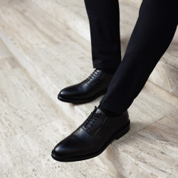 Elegant herresko 937 sort lifestyle