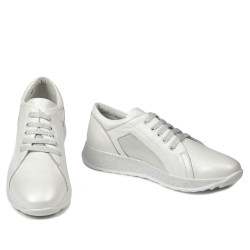 Damesneakers/casual 6010 hvid perlemor kombineret
