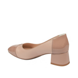 Elegante damesko 1332 lak nude kombineret