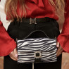 Damehåndtaske 039g 01 cavallino zebra lifestyle