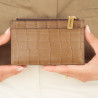 Kortetui 209g croco brun lifestyle