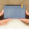 Portcard 209g croco blue sky lifestyle