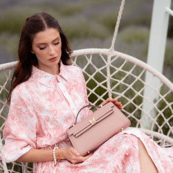 Dame skuldertaske 041g pudderrosa safiano lifestyle