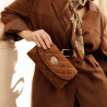 Kvinde skuldertaske 048g ruskind brun lifestyle