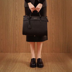 Dame skuldertaske 047g biz sort lifestyle